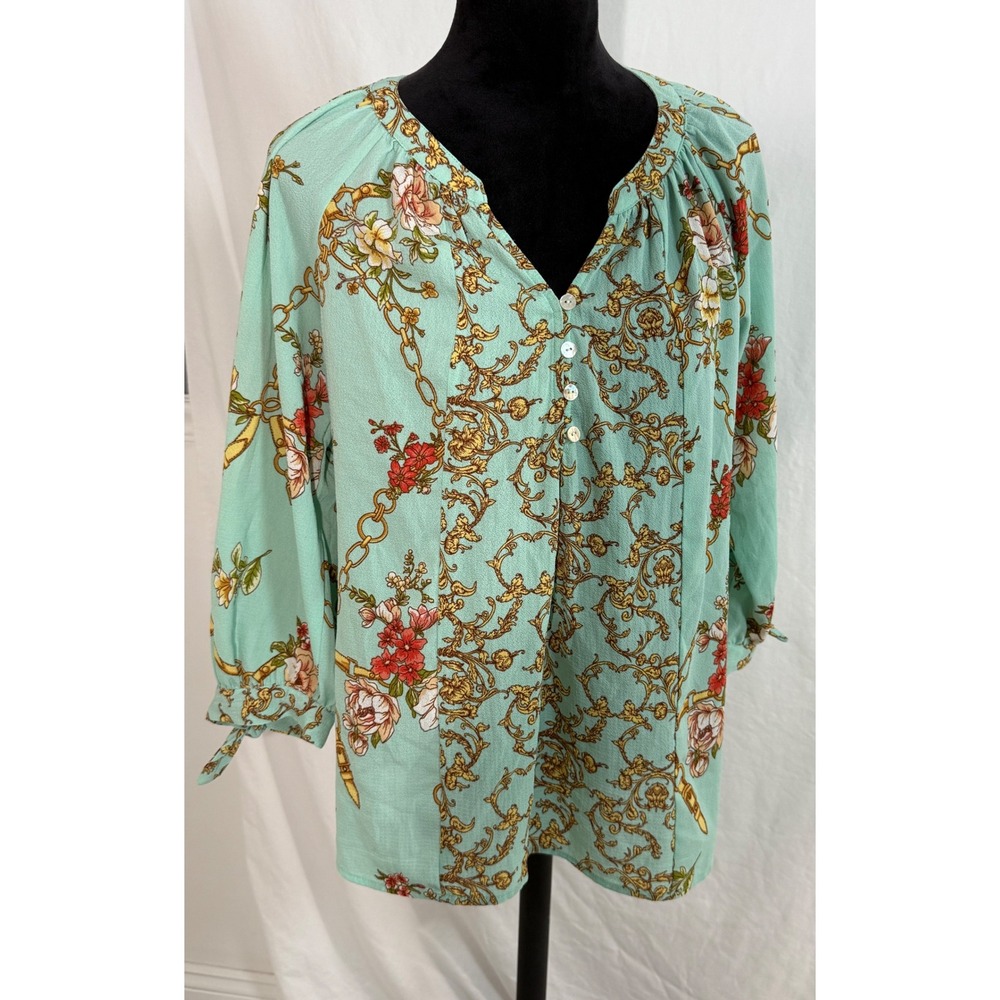 Mint Floral Button-Front Blouse